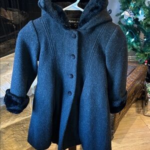 100% Wool Girls Size 6 Coat Gray with Black